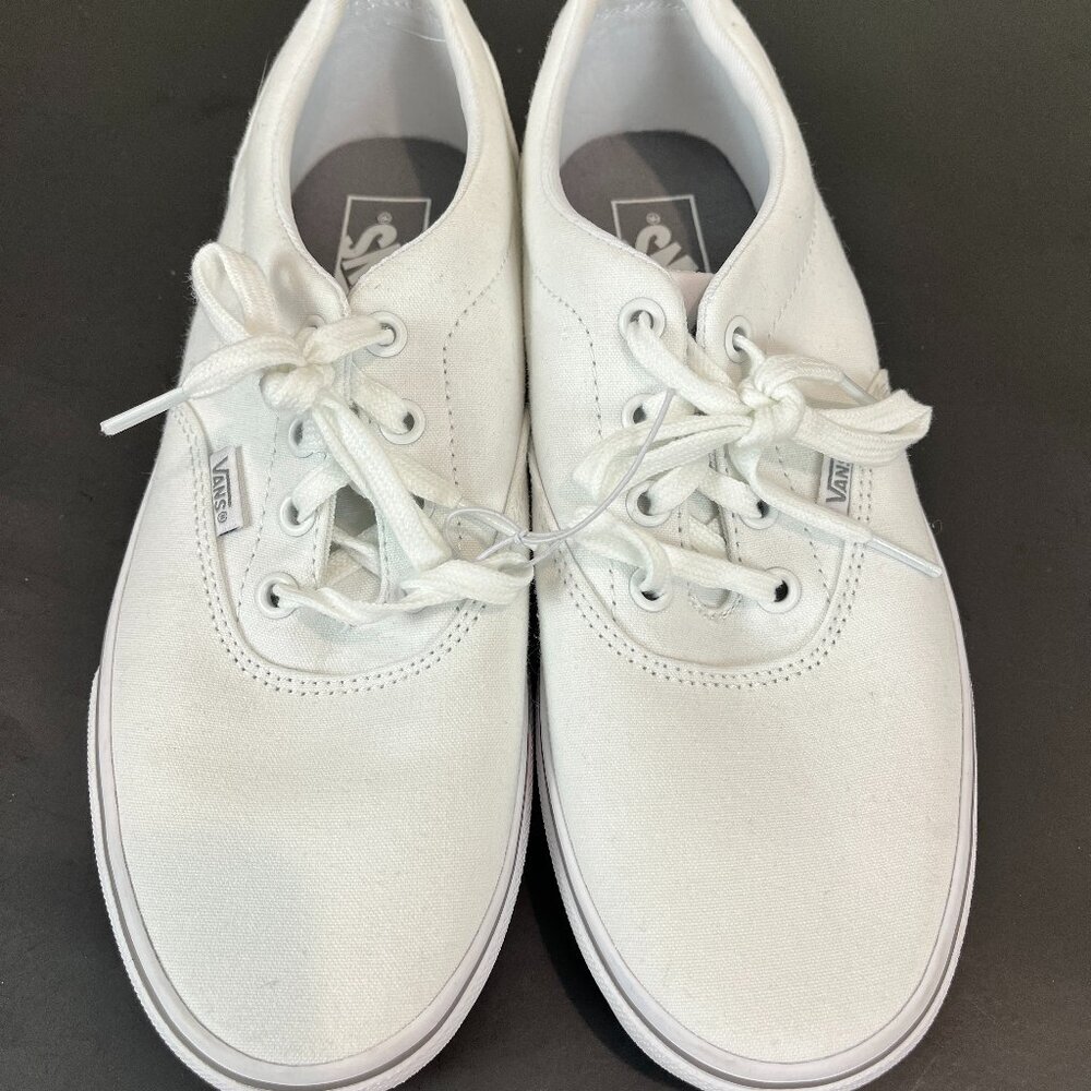 Women's white Vans Old Skool Tie Canvas Sneaker, US 8.5, Eu 40